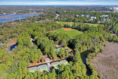 Lake House Stunning 5 Bedroom Home with a private pool &amp spa, 5 minute walk to the beach, , on  in South Carolina - Lakehouse Vacation Rental - Lake Home for rent on LakeHouseVacations.com