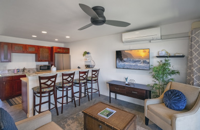 Lake House Beachfront with air conditioning, walk to everything, BEST location!, , on  in Hawaii - Lakehouse Vacation Rental - Lake Home for rent on LakeHouseVacations.com