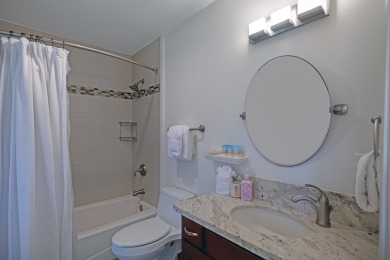 Lake House Beachfront with air conditioning, walk to everything, BEST location!, , on  in Hawaii - Lakehouse Vacation Rental - Lake Home for rent on LakeHouseVacations.com