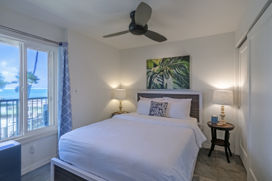 Lake House Beachfront with air conditioning, walk to everything, BEST location!, , on  in Hawaii - Lakehouse Vacation Rental - Lake Home for rent on LakeHouseVacations.com
