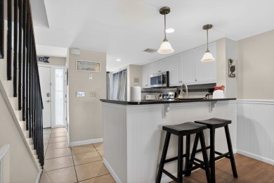 Lake House Surf Court 46 - Updated 3 bedroom Townhouse - 1 block to the Beach, , on  in South Carolina - Lakehouse Vacation Rental - Lake Home for rent on LakeHouseVacations.com