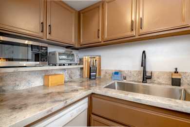Lake House Renovated air conditioned 2 bed2bath condo in the Heart of Hilo!, , on  in Hawaii - Lakehouse Vacation Rental - Lake Home for rent on LakeHouseVacations.com