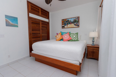 Lake House San Pedro's Hidden Treasure. Walk to Town. Beach, Pool, 18+, , on  in Belize District - Lakehouse Vacation Rental - Lake Home for rent on LakeHouseVacations.com