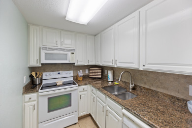 Lake House 1 Bedroom Waterfront Gem tucked away in beautiful Harbour Pointe - Sleeps 4+ , , on  in Florida - Lakehouse Vacation Rental - Lake Home for rent on LakeHouseVacations.com
