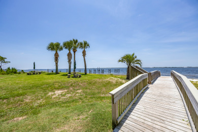 Lake House 1 Bedroom Waterfront Gem tucked away in beautiful Harbour Pointe - Sleeps 4+ , , on  in Florida - Lakehouse Vacation Rental - Lake Home for rent on LakeHouseVacations.com
