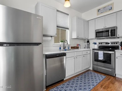 Lake House Government Street Unit 12 Charming Condo in the Heart of Ocean Springs!, , on  in Mississippi - Lakehouse Vacation Rental - Lake Home for rent on LakeHouseVacations.com