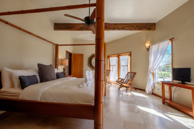 Lake House Full beachfront 3 bedroom unit with large deck., , on  in Belize District - Lakehouse Vacation Rental - Lake Home for rent on LakeHouseVacations.com