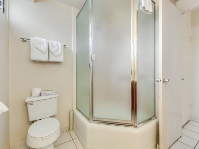Lake House Gorgeous Ocean Views in the Heart of Waikiki! Full Kitchen, Free Wi-Fi &amp More, , on  in Hawaii - Lakehouse Vacation Rental - Lake Home for rent on LakeHouseVacations.com