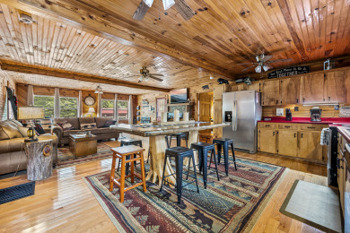 Lake House Romantic hot tub cabin Secluded , , on  in Tennessee - Lakehouse Vacation Rental - Lake Home for rent on LakeHouseVacations.com