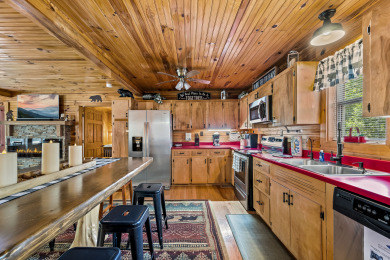 Lake House Romantic hot tub cabin Secluded , , on  in Tennessee - Lakehouse Vacation Rental - Lake Home for rent on LakeHouseVacations.com