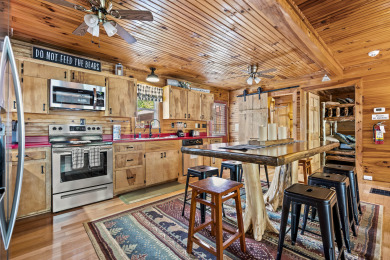 Lake House Romantic hot tub cabin Secluded , , on  in Tennessee - Lakehouse Vacation Rental - Lake Home for rent on LakeHouseVacations.com