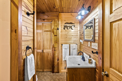Lake House Romantic hot tub cabin Secluded , , on  in Tennessee - Lakehouse Vacation Rental - Lake Home for rent on LakeHouseVacations.com