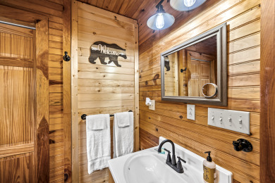 Lake House Romantic hot tub cabin Secluded , , on  in Tennessee - Lakehouse Vacation Rental - Lake Home for rent on LakeHouseVacations.com