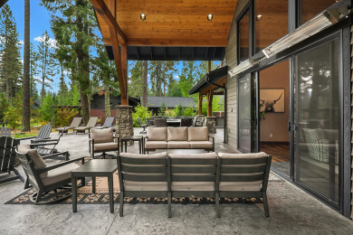 Lake House Private Pool! Stunning View Overlooking Hole #4 on the Rope Rider Golf Course, , on  in Washington - Lakehouse Vacation Rental - Lake Home for rent on LakeHouseVacations.com