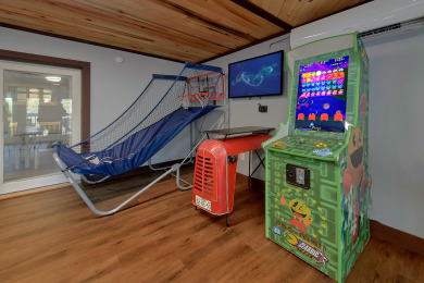 Lake House Skybox Lodge Views, Sports Bar, Theater, Games, , on  in Tennessee - Lakehouse Vacation Rental - Lake Home for rent on LakeHouseVacations.com