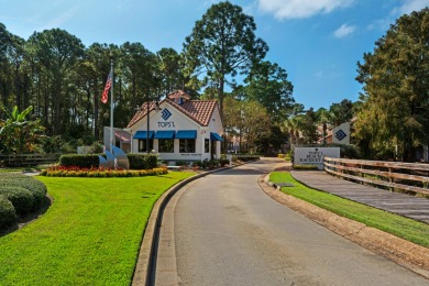 Lake House Coastal Hideaway King Studio at TOPS L Pool Views Sleeps 2, , on  in Florida - Lakehouse Vacation Rental - Lake Home for rent on LakeHouseVacations.com