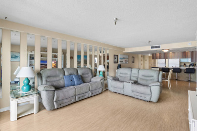 Lake House Beachfront 2BR w Sunrise Balcony and Heated Pool, , on  in Florida - Lakehouse Vacation Rental - Lake Home for rent on LakeHouseVacations.com