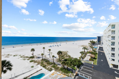 Lake House Beachfront 2BR w Sunrise Balcony and Heated Pool, , on  in Florida - Lakehouse Vacation Rental - Lake Home for rent on LakeHouseVacations.com