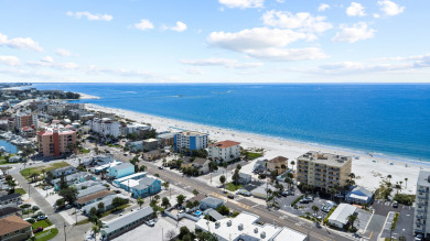 Lake House Beachfront 2BR w Sunrise Balcony and Heated Pool, , on  in Florida - Lakehouse Vacation Rental - Lake Home for rent on LakeHouseVacations.com