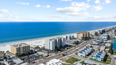 Lake House Beachfront 2BR w Sunrise Balcony and Heated Pool, , on  in Florida - Lakehouse Vacation Rental - Lake Home for rent on LakeHouseVacations.com