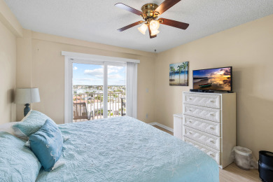 Lake House Beachfront 2BR w Sunrise Balcony and Heated Pool, , on  in Florida - Lakehouse Vacation Rental - Lake Home for rent on LakeHouseVacations.com
