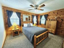  Ad# 3580 lake house for rent on LakeHouseVacations.com, lakehouse, lake home rental, lakehome for rent, vacation, holiday, lodging, lake