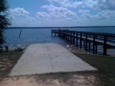 Lake House  Quiet 1.8 Acre 4br 2ba Waterfront Vacation Home, , on Lake Marion in South Carolina - Lakehouse Vacation Rental - Lake Home for rent on LakeHouseVacations.com