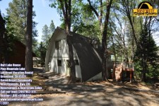 Lakehouse Vacation Rental - Lake Homes for rent on LakeHouseVacations.com, Lake property, Lake House Lake House Super Awesome Location! Dock Canoe Paddleboat Dog Wifi 10ppl Near Yosemite, , on Pine Mountain Lake in California - Lakehouse Vacation Rental - Lake Home for rent on LakeHouseVacations.com