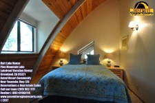Lakehouse Vacation Rental - Lake Homes for rent on LakeHouseVacations.com, Lake property, Lake House Lake House Super Awesome Location! Dock Canoe Paddleboat Dog Wifi 10ppl Near Yosemite, , on Pine Mountain Lake in California - Lakehouse Vacation Rental - Lake Home for rent on LakeHouseVacations.com