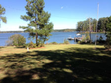 Lake House Lake Murray Vacation Rental W/500' Waterfront Columbia Sc, , on Lake Murray in South Carolina - Lakehouse Vacation Rental - Lake Home for rent on LakeHouseVacations.com