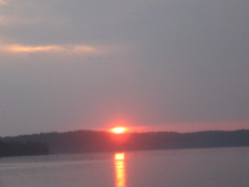 Lake House Pickwick Lake Rental Sunset Beach, Easy Water Access, , on Pickwick Lake in Alabama - Lakehouse Vacation Rental - Lake Home for rent on LakeHouseVacations.com