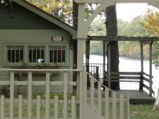 Lake House North Webster Lakefront Rental: Northern Indiana Vacation Cottage, , on Webster Lake in Indiana - Lakehouse Vacation Rental - Lake Home for rent on LakeHouseVacations.com