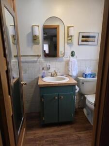 Lake House 3 Bedroom, 3 Bath Tranquil Lakeside Retreat In Wayne, Maine On Dexter Pond, Bathroom inside Queen Bedroom Main Floor, on Dexter Pond in Maine - Lakehouse Vacation Rental - Lake Home for rent on LakeHouseVacations.com