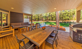 Lake House Fantastic Outdoor Living! Private Hot Tub and Summer Pool!, , on Lake Cle Elum in Washington - Lakehouse Vacation Rental - Lake Home for rent on LakeHouseVacations.com