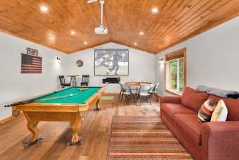 Lake House Pet Friendly in Evergreen Valley! Gazebo*Hot Tub*Game Room*Projection TV, , on Lake Cle Elum in Washington - Lakehouse Vacation Rental - Lake Home for rent on LakeHouseVacations.com