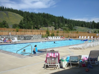 Lake House Family friendly Cabin in Roslyn Ridge! WiFi Private Hot Tub Summer Pool!, , on Lake Cle Elum in Washington - Lakehouse Vacation Rental - Lake Home for rent on LakeHouseVacations.com