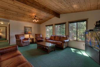 Lake House Cozy Tahoe Getaway, Spacious 4 bedroom,Hot Tub, BBQ (SL271), , on Lake Tahoe - Stateline in Nevada - Lakehouse Vacation Rental - Lake Home for rent on LakeHouseVacations.com