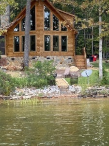 Lake House Dreher Dreams Log Cabin-lakefront- Amazing Views And Fishing- 6 Beds Sleeps 8!, , on Lake Murray in South Carolina - Lakehouse Vacation Rental - Lake Home for rent on LakeHouseVacations.com