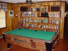 Lake House  Quiet 1.8 Acre 4br 2ba Waterfront Vacation Home, , on Lake Marion in South Carolina - Lakehouse Vacation Rental - Lake Home for rent on LakeHouseVacations.com