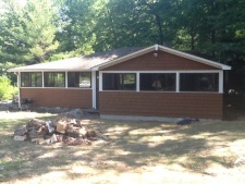  Ad# 8834 lake house for rent on LakeHouseVacations.com, lakehouse, lake home rental, lakehome for rent, vacation, holiday, lodging, lake