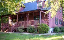 Lake House Hoof Haven - Cozy, Beautiful Cabin Near Norris Lake With A Jacuzzi, , on Norris Lake in Tennessee - Lakehouse Vacation Rental - Lake Home for rent on LakeHouseVacations.com