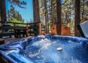 Close to LAKE! NEW WOODEN FLOORS! Private HOT TUB! WALK to GOLF COURSE! on Big Bear Lake in California for rent on LakeHouseVacations.com
