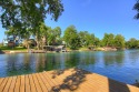 Guadalupe Riverfront, Kayaks,lots of deck space! 2 miles to Comal!, on Guadalupe River - New Braunfels, Lake Home rental in Texas