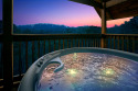 Romantic Getaway Cabin with Amazing Mountain Views, on Powdermilk Creek - Gatlinburg, Lake Home rental in Tennessee