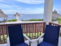 Oceanfront 2 bed2 bath Velento#4,private dockbeachpoolfree paddleboards, on , Lake Home rental in Belize District