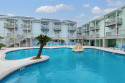 Comfy, Poolside Condo w Private Balconies Perfect Spot After a Beach Day, on Gulf of Mexico - Corpus Christi, Lake Home rental in Texas