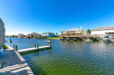 Waterfront Condo W 2 King Beds, Boat Slip & Sparkling Pool, on Gulf of Mexico - Corpus Christi, Lake Home rental in Texas