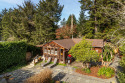 Beachcomber's Cabin - Pet Friendly & Walk to Beach! on Little River in California for rent on LakeHouseVacations.com