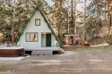 Mt. Baker Lodging Cabin #54 - Pet Friendly, Sleeps 4, on Nooksack River, Lake Home rental in Washington