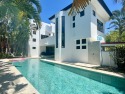 Ultra Luxury Villa 6 bedroom Villa - Private Pool on the beach!, on , Lake Home rental in 07